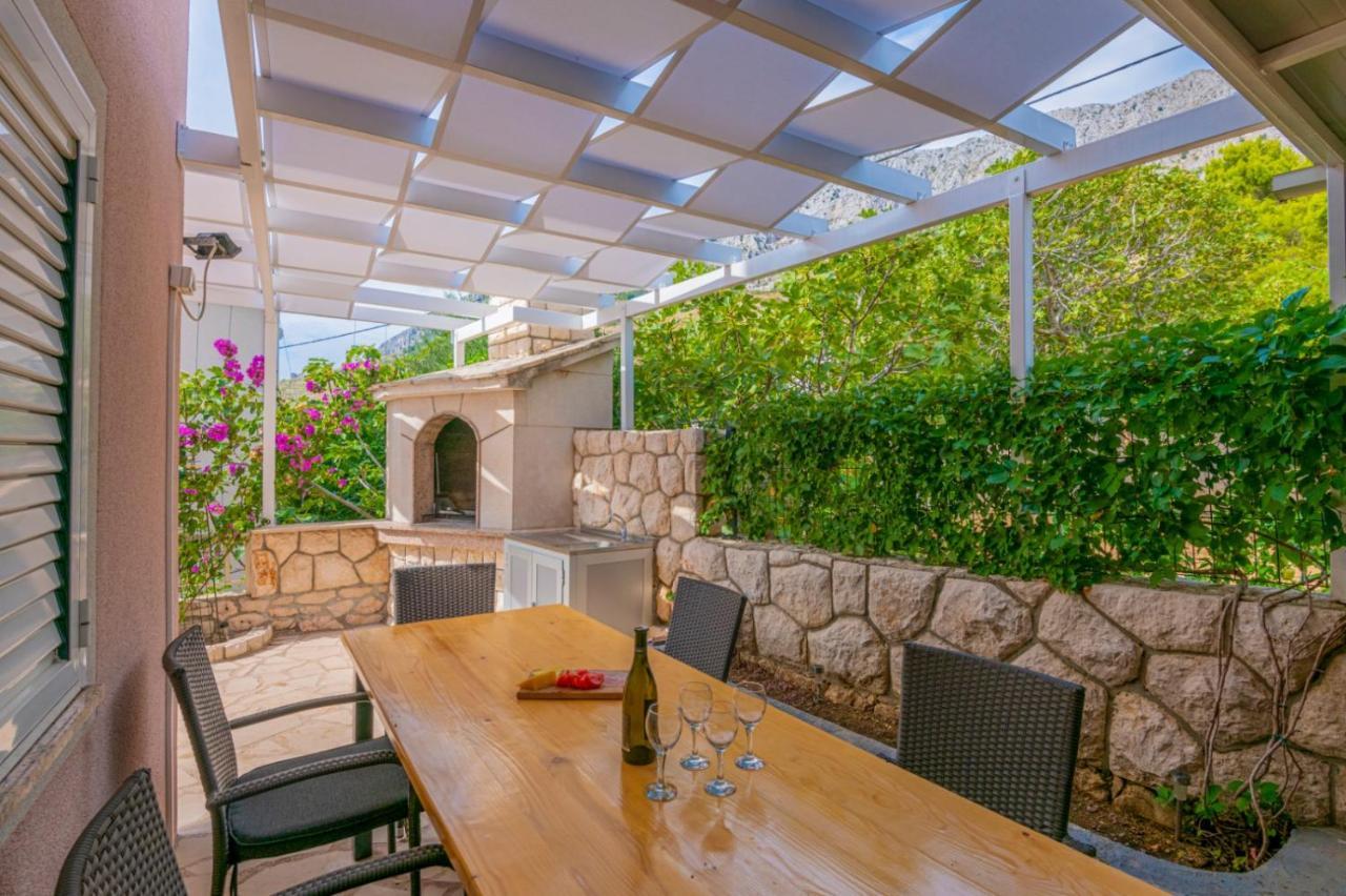 לוקבה Apartments Zdravka מראה חיצוני תמונה