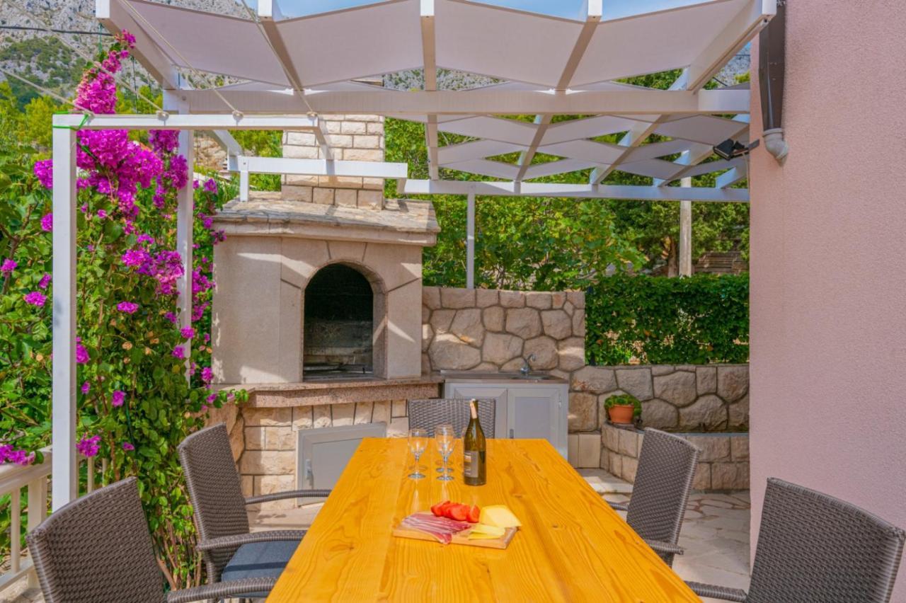 לוקבה Apartments Zdravka מראה חיצוני תמונה