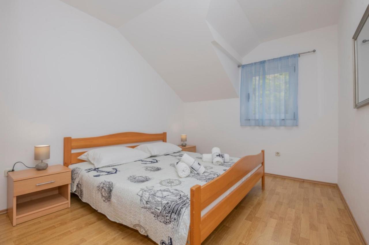 לוקבה Apartments Zdravka מראה חיצוני תמונה