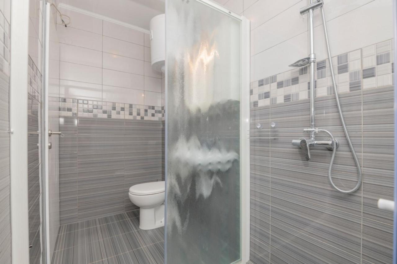 לוקבה Apartments Zdravka מראה חיצוני תמונה