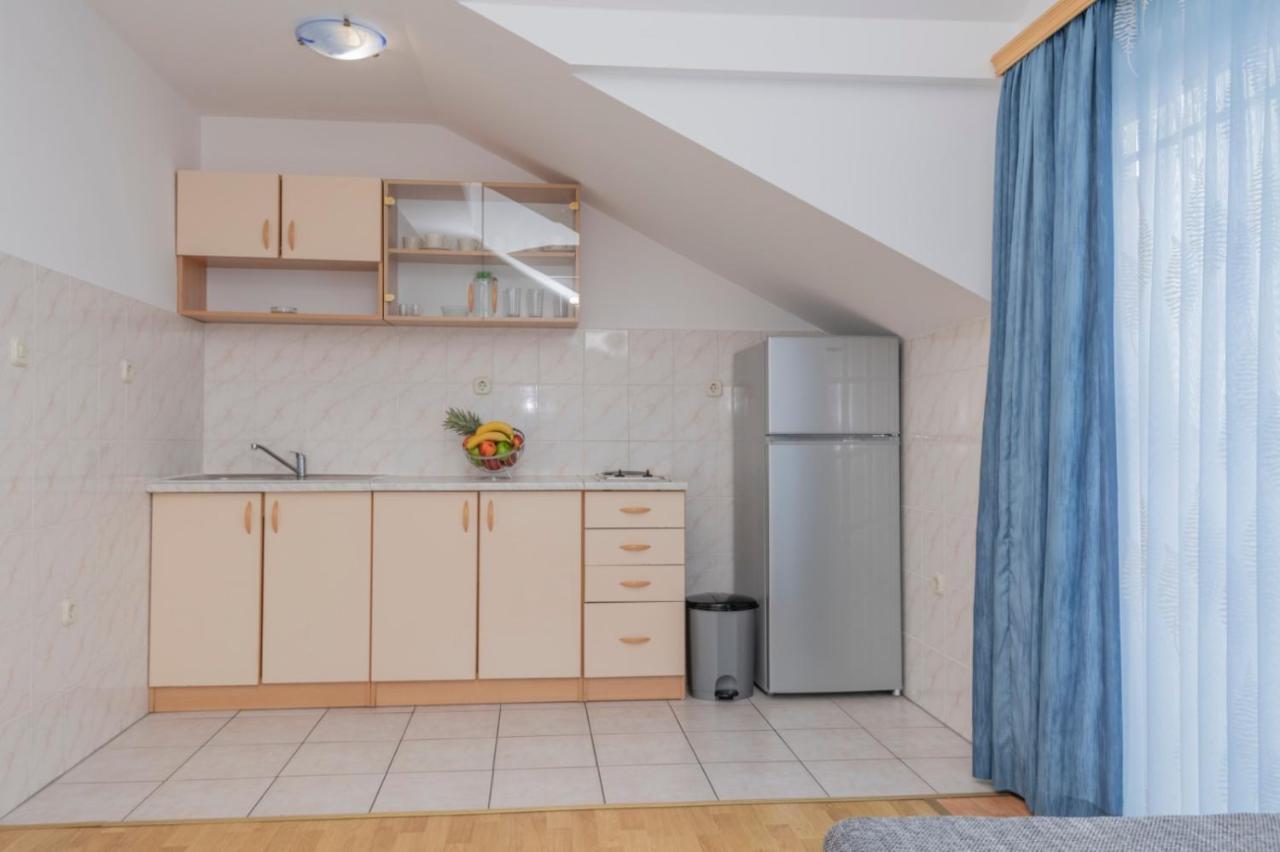 לוקבה Apartments Zdravka מראה חיצוני תמונה
